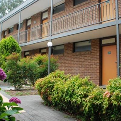 Red Cedars Motel (Cnr Stirling & Aspinal Street  2605 Canberra)