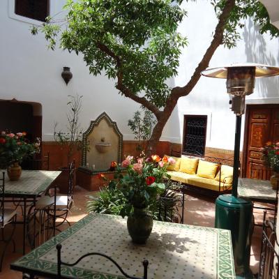 Riad Aldiana (9 derb Jdid Lakbir Zaouia El Abbessia 40000 Marrakech)