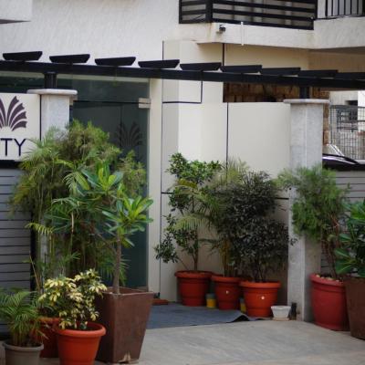 Royal Serenity - Kammanahalli (3rd A Cross, Mariyappa Street, Near Reliance Trends, Sri Sai Arcade Building, Kammanahalli Main Road 560043 Bangalore)