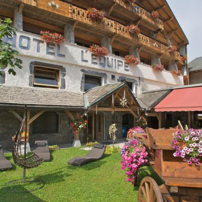 Hotel L'Equipe (733 Avenue de Joux Plane 74110 Morzine)