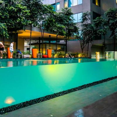 Resort Hostel In City (Jalan Cendana A-27-06 MERCU SUMMER SUITES 50250 Kuala Lumpur)