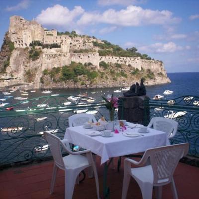 Hotel Villa Antonio (Via San Giovan Giuseppe della Croce  80077 Ischia)