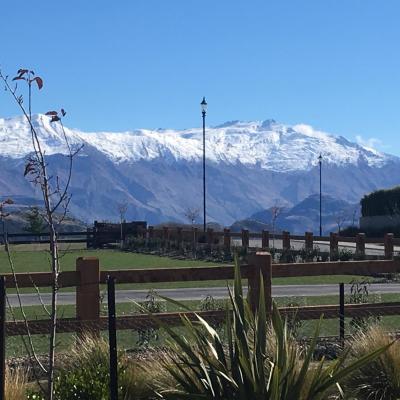 Minaret Ridge Retreat (28 Minaret Ridge 9305 Wanaka)