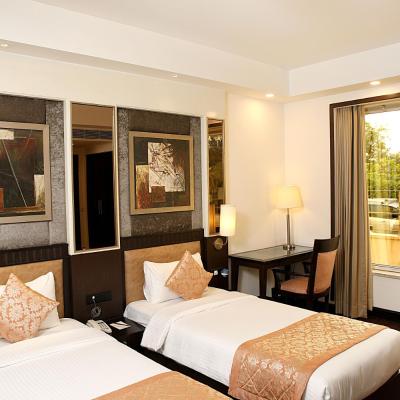 Inde Hotel Vista Woods Huda City Centre, Gurgaon (A-191, Green Wood City, Sector 45 Gurugram, Haryana 122001 Gurgaon)