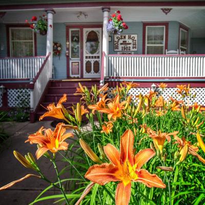 Holden House 1902 Bed & Breakfast Inn (1102 West Pikes Peak Avenue CO 80904 Colorado Springs)