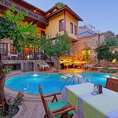 La Paloma Hotel (Kılıçaslan Mah. Tabakhane Sokak No:3 07100 Antalya)