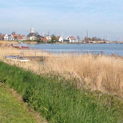 Het Witte Huis (Durgerdammerdijk 22 eerste verdieping 1026 BX Amsterdam)