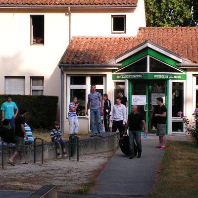 Auberge de Jeunesse de Saintes (2 Place Geoffroy Martel 17100 Saintes)