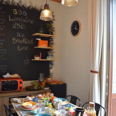 Bed, Book & Breakfast Landolina (Via Landolina 30 (secondo piano) 95131 Catane)