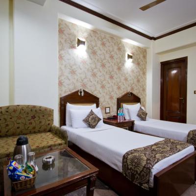 Hotel Sunstar Grand (7A/17, W.E.A. Channa Market, Karol Bagh, New Delhi 110005 New Delhi)