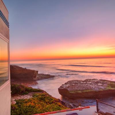 The Inn at Sunset Cliffs (1370 Sunset Cliffs CA 92107 San Diego)