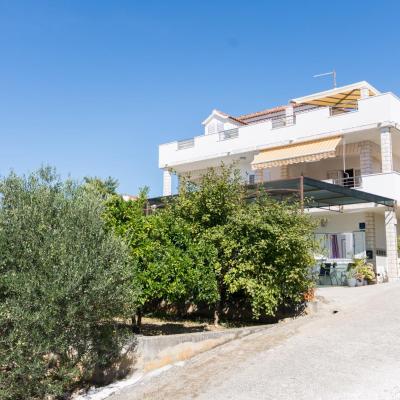 Apartmani Žana (13 Kaštil 21223 Trogir)