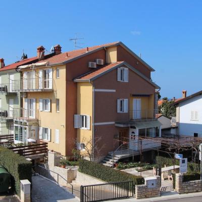 Rooms and Apartments Robert (Vijenac Brace Lorenzetto 14 52210 Rovinj)