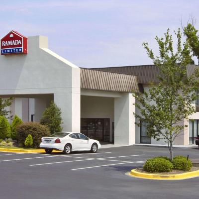 Ramada Limited - Columbia (1315 Garner Lane I-20 SC 29210 Columbia)