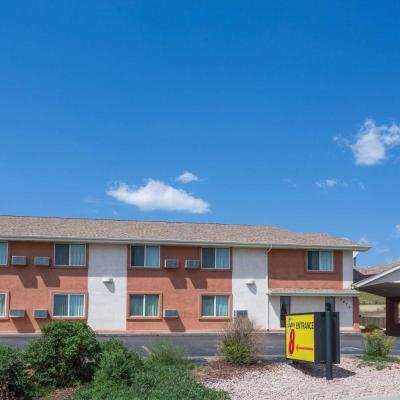 Super 8 by Wyndham Colorado Springs/Chestnut Street (3270 North Chestnut Street  CO 80907 Colorado Springs)