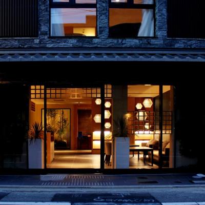 Kyoto Shinmachi Rokkaku Hotel grandereverie (Nakagyo-ku, Tamakuracho 120 604-8211 Kyoto)