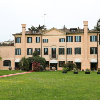 VILLA LA FENICE Locazione Turistica (Via Cittanova 8 31100 Trévise)