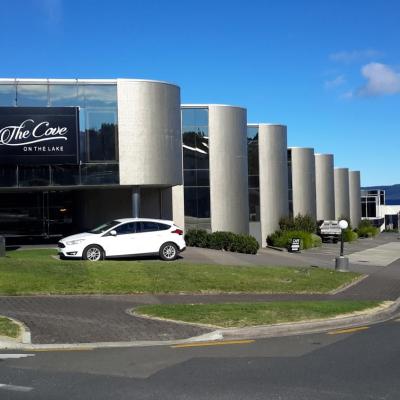 The Cove (213 Lake Terrace  3010 Taupo)