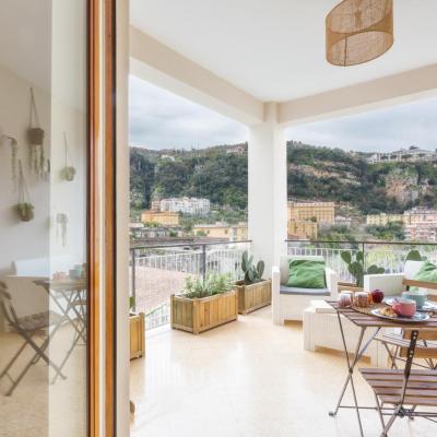 SorrentoVibes - Luxury Four Bedroom Home with Amazing Terraces in Sorrento (14 Via Antonino Sersale 80067 Sorrente)