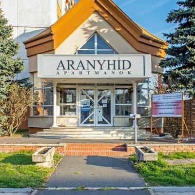 ARANYHÍD APARTMAN (Beszédes József sétány 71/B 8600 Siófok)