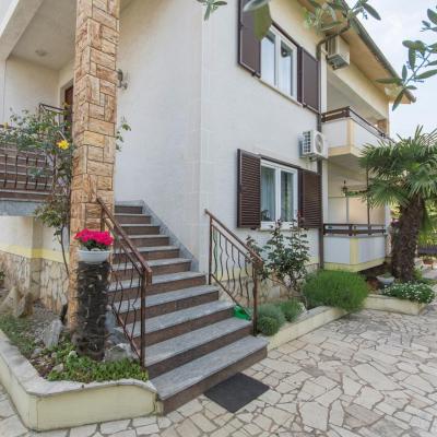 Apartments Emili (Vrsarska 14 52440 Poreč)