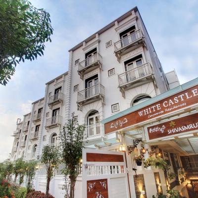 White Castle Boutique Apartment Hotel (Amruthahalli Main Road Shivasmruti, 60 Feet road, Talacauvery Layout, Off International airport road, Bytarayanapuar 560092 Bangalore)