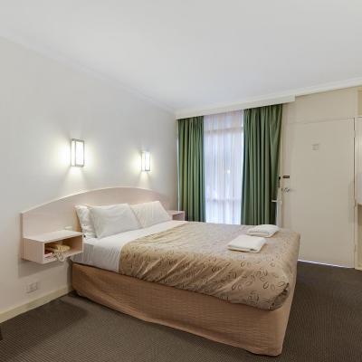 Alexander Motor Inn (980 Mt Alexander Road 3040 Melbourne)