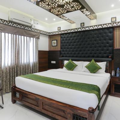 Hotel Dvaraka Inn (-Site No. 1864, 1st Stage, 5th Block, HBR Layout 560043 Bangalore)