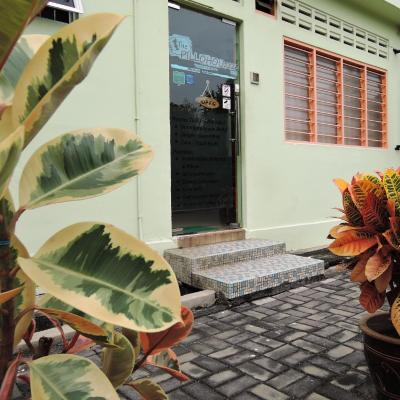 The Pillohouzzze (10M, Jalan Laksamana 2, Taman Kota Laksamana 75200 Malacca)