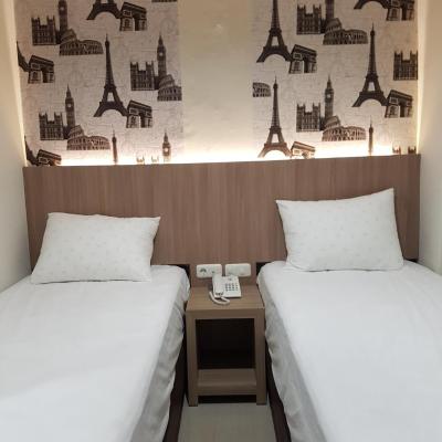 Ethan Hotel Kelapa Gading (Jalan Pegangsaan Indah Barat II Blok B No.81, 14250 Jakarta)