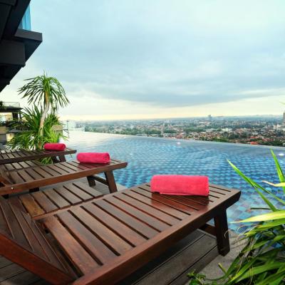 Holiday Villa Johor Bahru City Centre (260, JALAN DATO SULAIMAN, TAMAN ABAD, 80250 Johor Bahru)