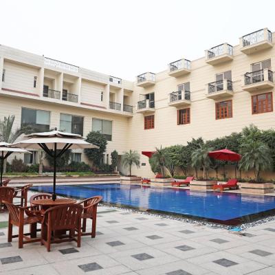 Westend Inn - Resort and Banquet Near Delhi Airport (Adjoining Shiv murti, National highway No: 08, Rangpuri, Mahipalpur 110037 New Delhi)