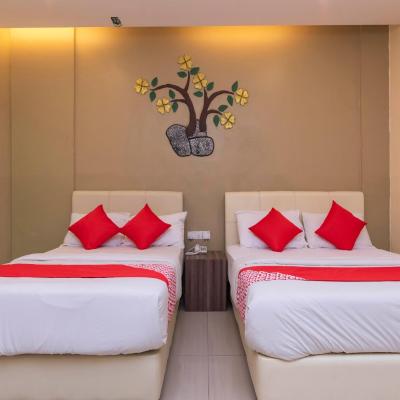 I Leaf Boutique Hotel Danga Bay 10 minutes Bukit Indah,Angsana,Hsa Hospital,Zoo 15 minutes JB Centre Pasar Karat (G05, Block 3, Danga Bay, Jalan Skudai 80200 Johor Bahru)