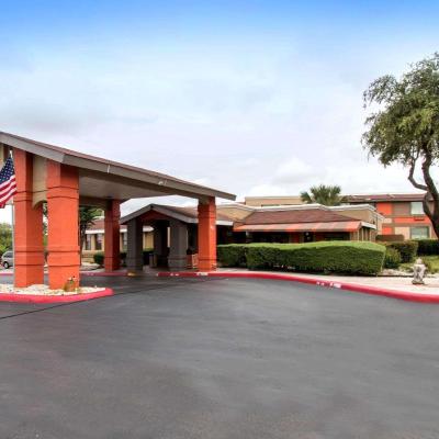 Quality Inn & Suites I-35 near Frost Bank Center (3817 N PanAm Expwy  TX 78219 San Antonio)