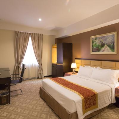 Hallmark Crown Hotel (170 Jalan Parameswara 75000 Malacca)