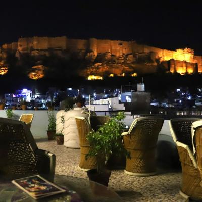 Blue Stay Jodhpur (Fort road,near clock tower, Makrana mohalla,Jodhpur 342001 Jodhpur)