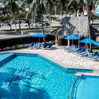 Hotel Jaragua (Avenida Adolfo Ruiz Cortines 2000 Fraccionamiento Costa de Oro 94299 Veracruz)