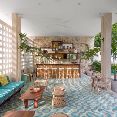 Hotel Tiki Tiki Tulum (Calle 6 Sur Bis S/n, Entre Av. 5 Sur y Av. 10 Sur 77780 Tulum)