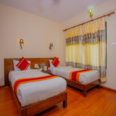 Hotel Garuda Inn (Barahi Path, Lake side 44600 Pokhara)