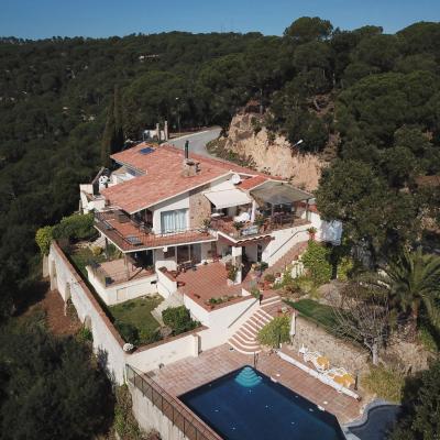 La Roqueta Hotel (55 GIP-6821 Sant Grau de Ardenya 17320 Tossa de Mar)