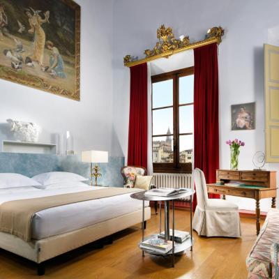 Leone Blu Suites | UNA Esperienze (Piazza Carlo Goldoni  2 50123 Florence)