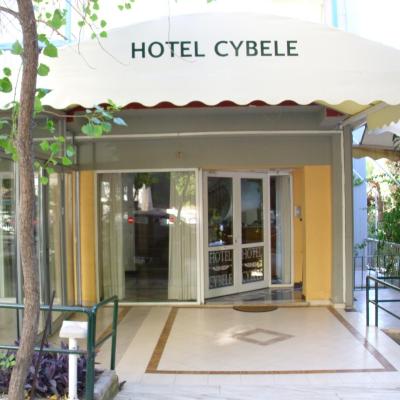 Hotel Cybele Pefki (Kolokotroni 7 & Dagkli Street, Pefki 15121 Athènes)