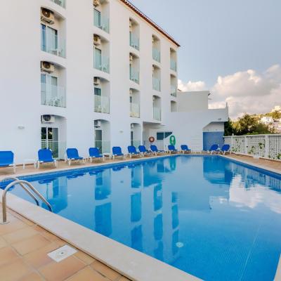 Vila Recife Hotel (Miguel Bombarda, 12 8200-158 Albufeira)