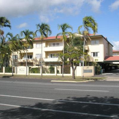 Tradewinds McLeod Holiday Apartments (191 McLeod Street 4870 Cairns)