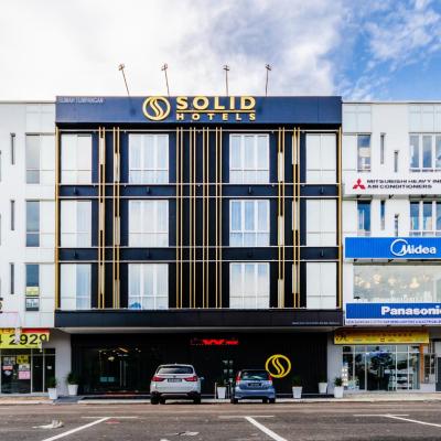 Solid Hotels (57 & 59, Jalan Kota 2, Taman Cahaya Kota Puteri, Masai, Johor 81750 Johor Bahru)