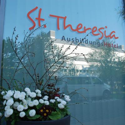 Ausbildungshotel St. Theresia (Hanebergstraße 8 München Neuhausen-Gern 80637 Munich)