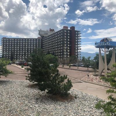 Satellite Hotel (411 Lakewood Circle CO 80910 Colorado Springs)