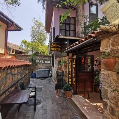 Sultan Pension (Selcuk Mah.Mektep Sok.3 Kaleici 07100 Antalya)