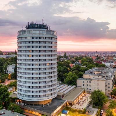 Hotel Budapest (Szilágyi Erzsébet fasor 47 1026 Budapest)