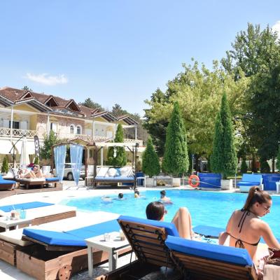 Krikonis Hotel (10 Niarchou Street 45500 Ioannina)